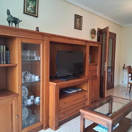 R2r - En 2 - C18a02 Apartamento *